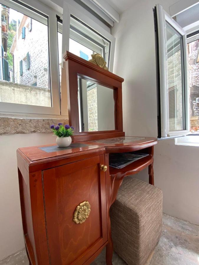 Apartment Ozana Котор Екстер'єр фото