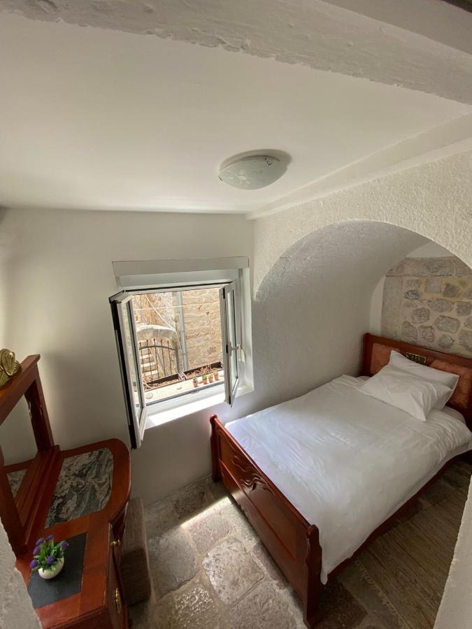 Apartment Ozana Котор Екстер'єр фото
